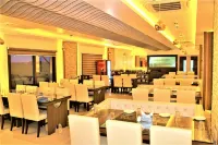Sambhabana Hotel & Suites فنادق في Birbhum