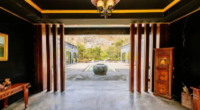 โรงแรมอวตาร มิราเคิลส์