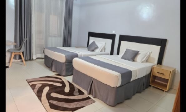 Romalo Hotel & Apartments