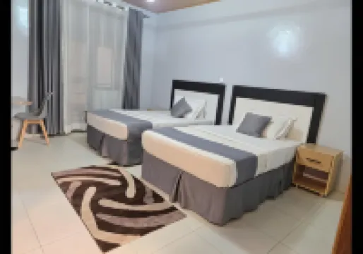 Romalo Hotel & Apartments