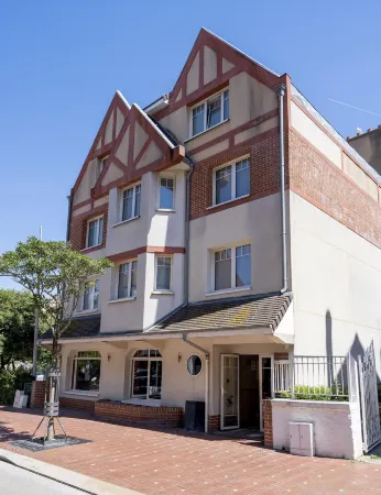 Red Fox Отели рядом с достопримечательностью «Caravaning Stoneham - Touquet & Co»