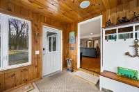 Charming Cottage with Fire Pit and Outdoor Grill - Inviting Getaway Các khách sạn ở Egg Harbor