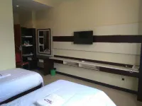 Galaxy Inn Hoteles en Wolio