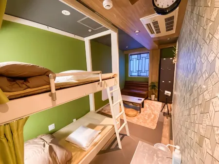 Guesthouse Kobe Nadeshikoya