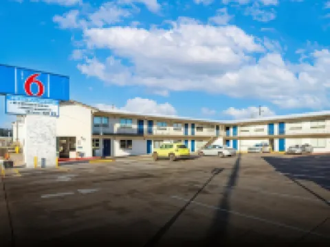 Motel 6 Williams, AZ – Downtown – Grand Canyon Hotels in Williams