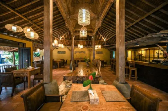 Uma Linggah Resort by Puri Signatures Отели рядом с достопримечательностью «lapangan ume saraseda»