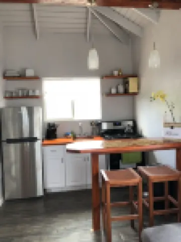 Cozy Apartment on the Hill! โรงแรมใน