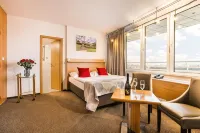 Cosmopolitan Bobycentrum - Czech Leading Hotels Hotels in Brünn