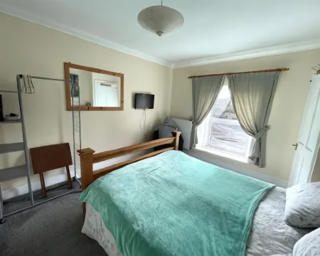 Bryncoch Hotels in Llanelli