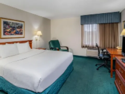 La Quinta Inn & Suites by Wyndham Nashville Franklin フランクリンのホテル