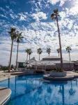 Sawari Hotel - Pools