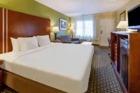 Days Inn by Wyndham Austintown Hotels in Niles