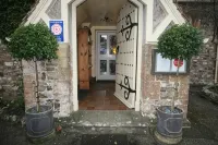 亞爾庫姆鐘樓住宿加早餐旅館 Luppitt住宿飯店