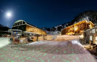 Sunshine Mountain Lodge Hotels near Cave and Basin National Historic Site