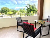 Xanadu Apartments at Blue Bay Golf & Beach Resort - parking