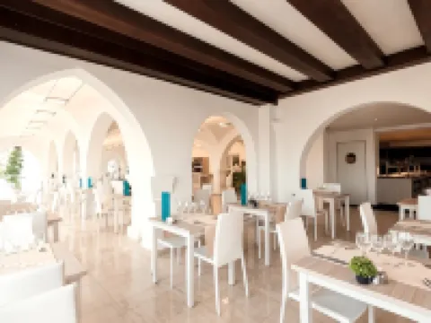 圖伊布魯雷卡多爾酒店 - 限成人 卡拉達沃酒店