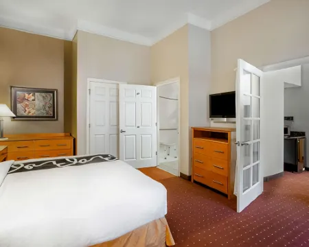 La Quinta Inn & Suites by Wyndham Norfolk Hotels in Norfolk