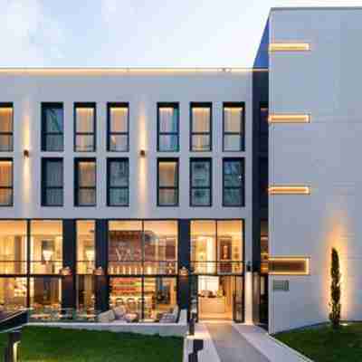 Yac Paris Clichy, A Member of Radisson Individuals Hotel Exterior