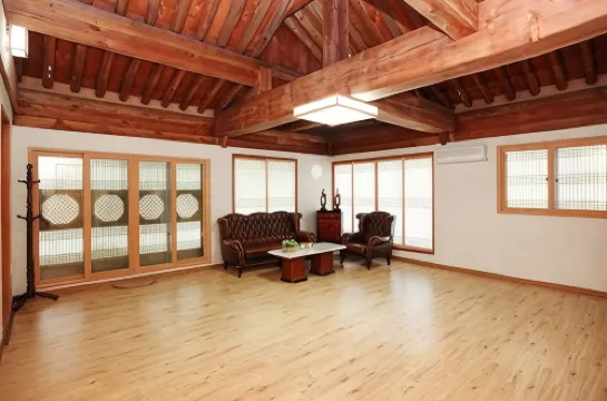 Hongcheon Kiwajib Punggyeong Hanok Stay
