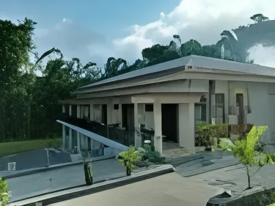New Bintang Bajawa Các khách sạn gần Langganan toserba