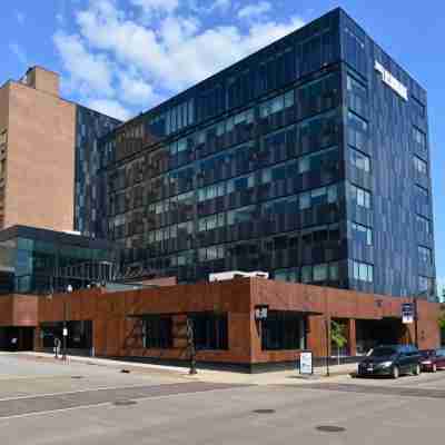 歐克萊爾希爾頓逸林利斯莫爾酒店 Hotel Exterior