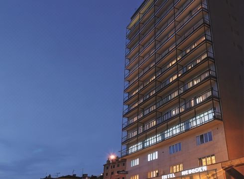 호텔 네보데르 외관 또는 리예카 도시 전망