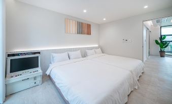 Gyeongju Deojinam Pool Villa