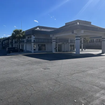 Clarion Pointe