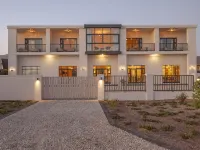 Glow Boutique Suites - 4-Sterne
