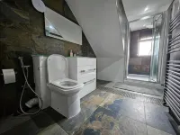 Standard Single Room - Shared - 2 stelle