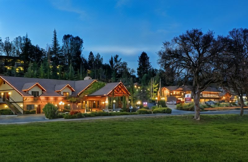 Best Western Plus Yosemite Gateway Inn