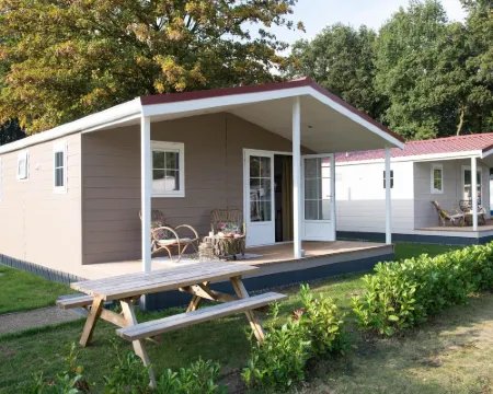 Bungalow with a Terrace at Bedafse Bergen Hoteles en Uden