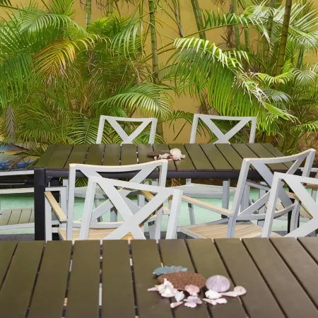 Polynesian Hostel Beach Club