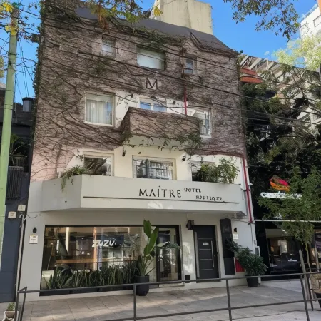 Maitre Hotel Boutique Отели рядом с достопримечательностью «Стадион G.E.B.A»