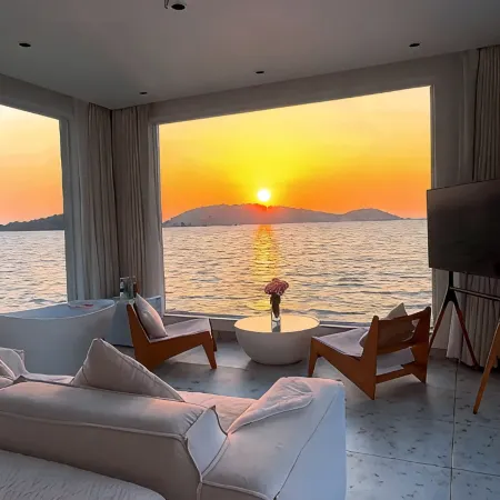 Manhua Island Lake View Homestay