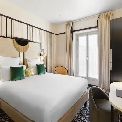 Best Western Premier Hotel Roosevelt Hotels near Rossetti Square