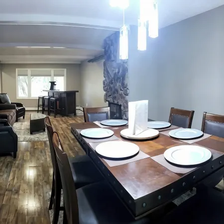 Caribou Flat II: Theater, Firepit & Private Yard!
