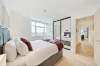 Roomspace Serviced Apartments- Syward Place - Apartemen