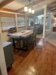 Cozy 3 bed, 2 bath home close to historic downtown Hannibal - Wifi