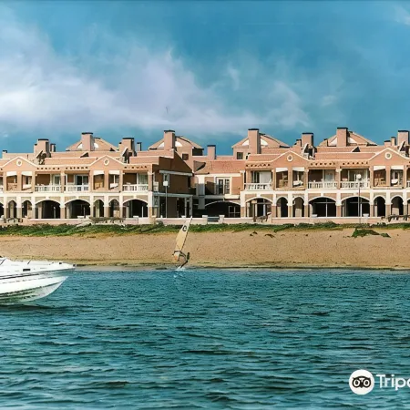 Lloyds Beach Club