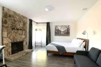 TESLA/EV Charger KING BED CanyonCrest Neighborhood