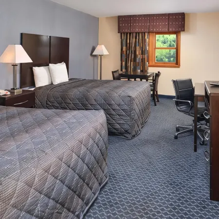 Golden Hill Inn-Danbury