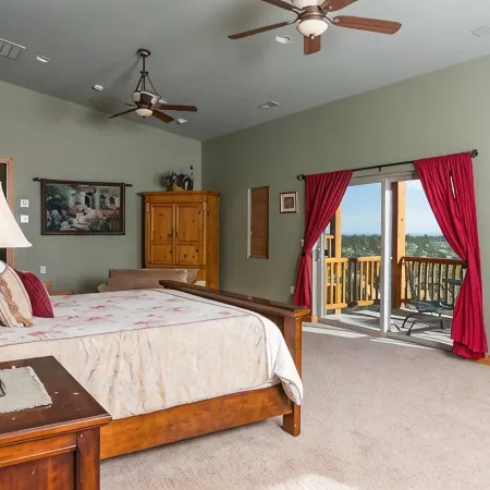 Zion Summit. Luxury 7 Bedroom Home. Hike into Zion National Park