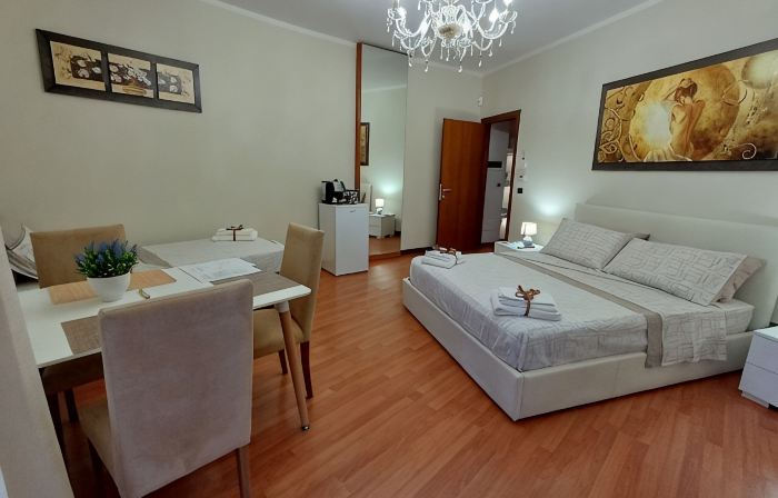 Boat Dreams, Deluxe Triple Room