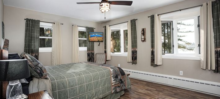 Beautiful Lakefront Home on Crystal Clear, Private, Full Recreation Lake Hotels in Oneida County