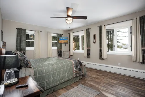 Beautiful Lakefront Home on Crystal Clear, Private, Full Recreation Lake