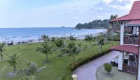 Lotus Seaview Beach Resort, Pengerang - Romantic