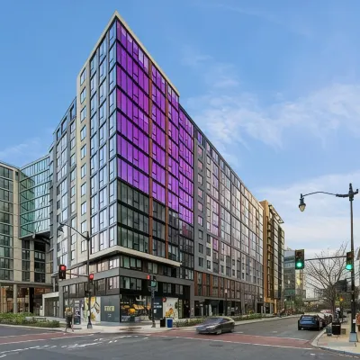 Global Luxury Suites at Capitol Hill Hôtels à proximité de : Gare routière de Greyhound