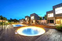 Goldenweek pension - Pools