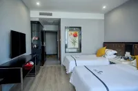 岑鞏豪森大酒店